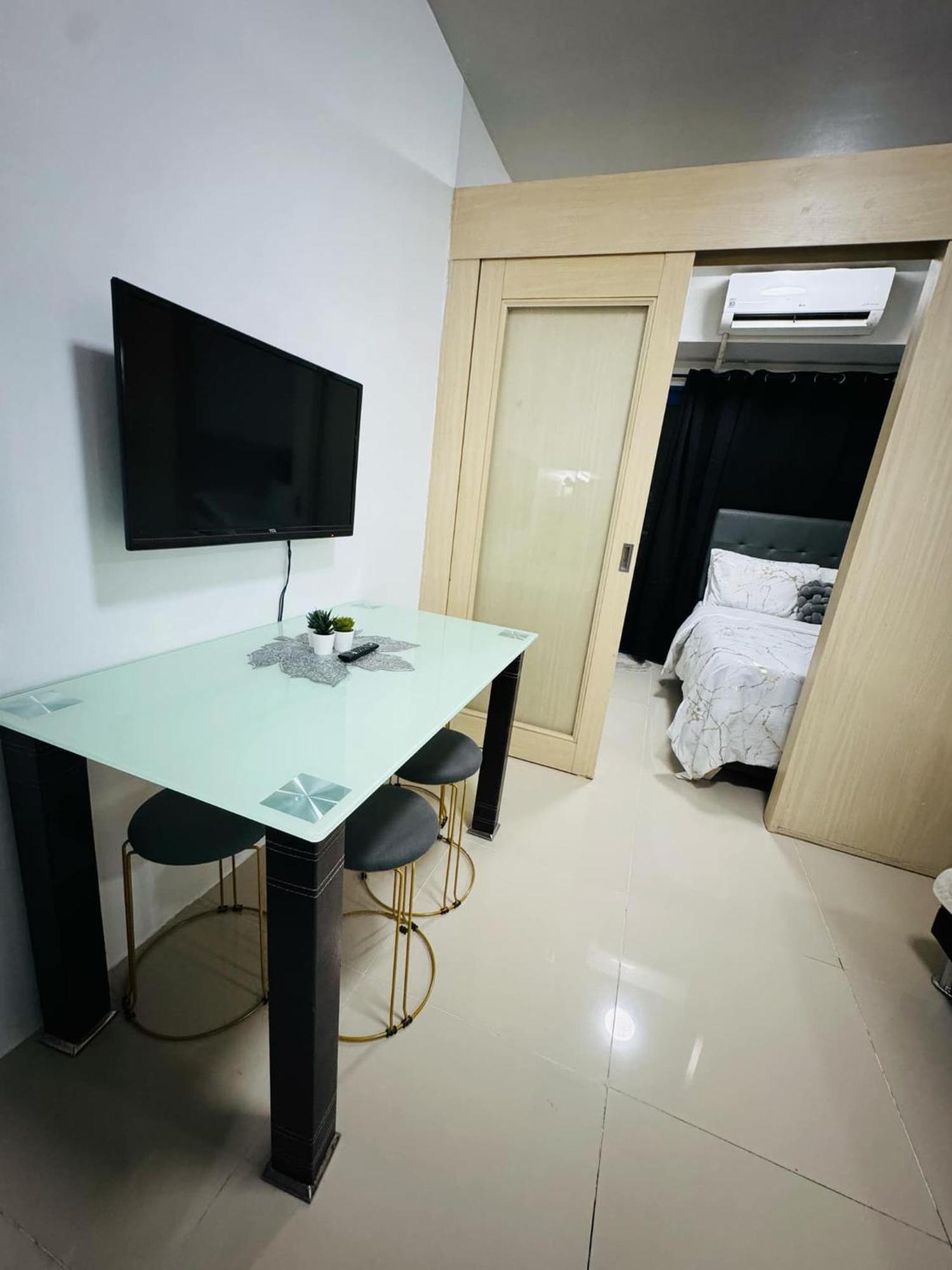 Moa Pasay Sea Residences Condotel Екстериор снимка